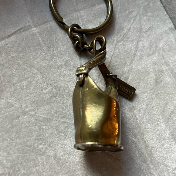 Vintage COACH duffle sac keychain. - Picture 4 of 7